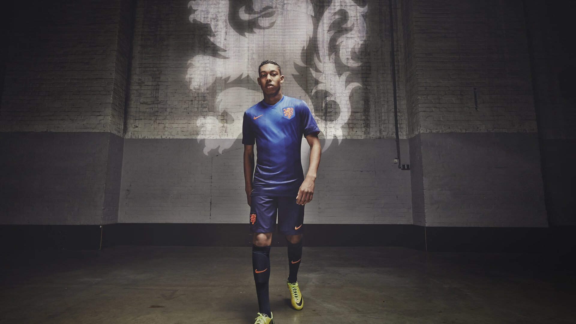 kering.com-《英雄联盟》年度虚拟偶像上线,粉丝互动频繁,lpl虚拟偶像